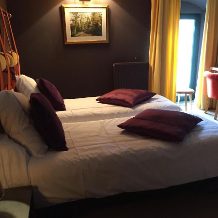 Orangerie De Blier A L'Affenage Hotell Érezée Exteriör bild
